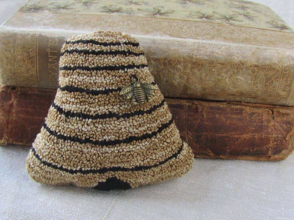 Bee Skep Bowl Filler