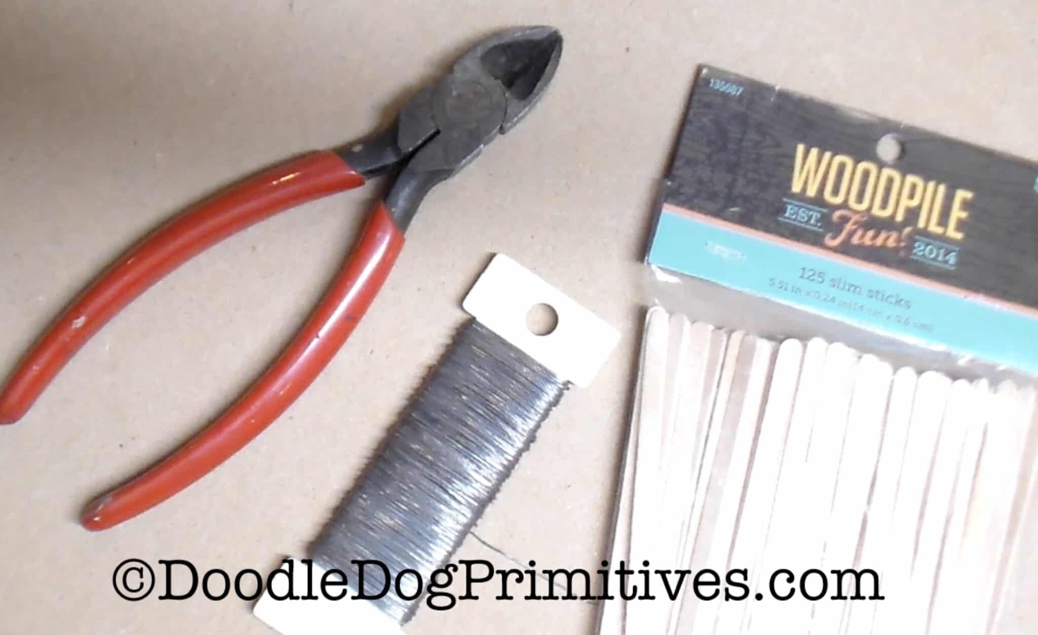 Primitive Fence Cutter Primitive Fence Tutorial - DoodleDog Designs Primitives