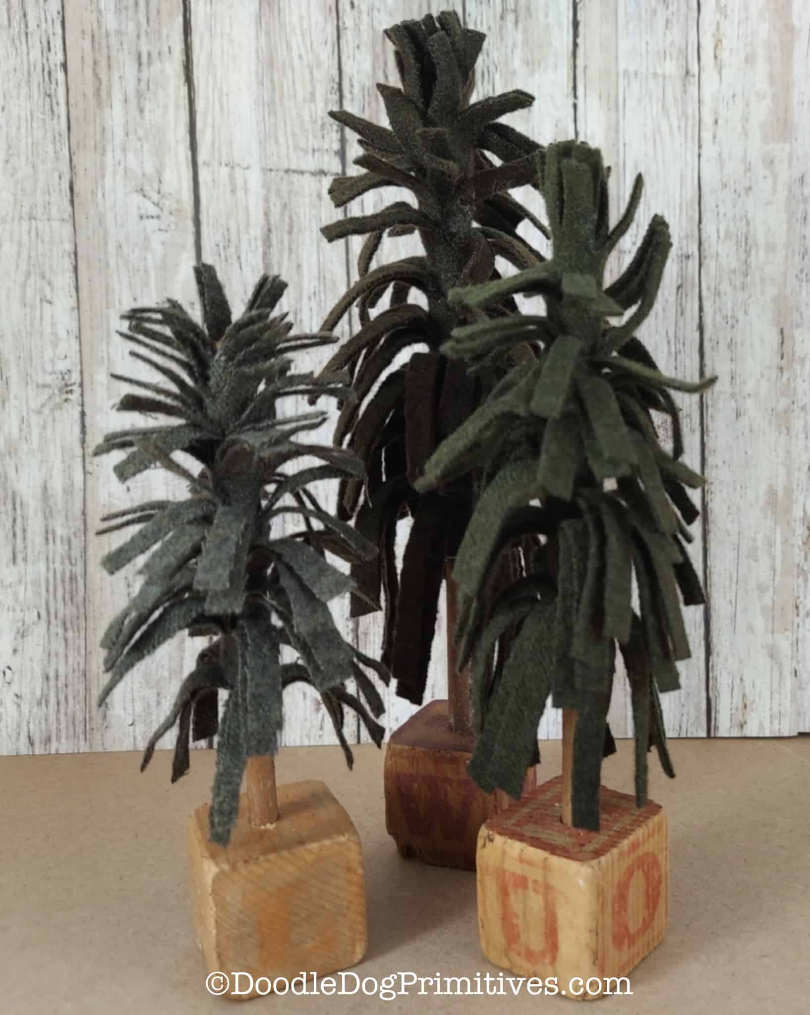 Felt Christmas Trees Tutorial DoodleDog Designs Primitives