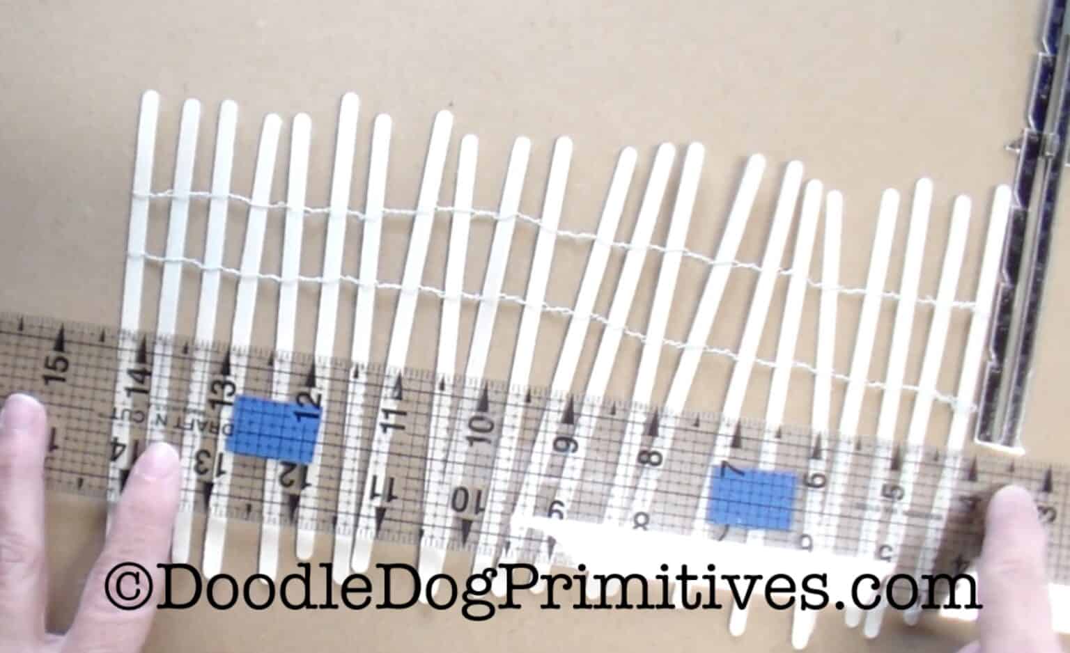 Primitive Fence Cutter Primitive Fence Tutorial - DoodleDog Designs Primitives