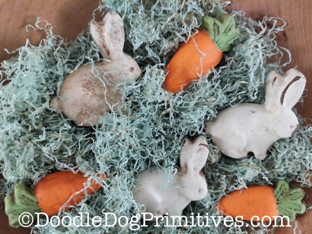 spring primitive craft - chalkware bunnies