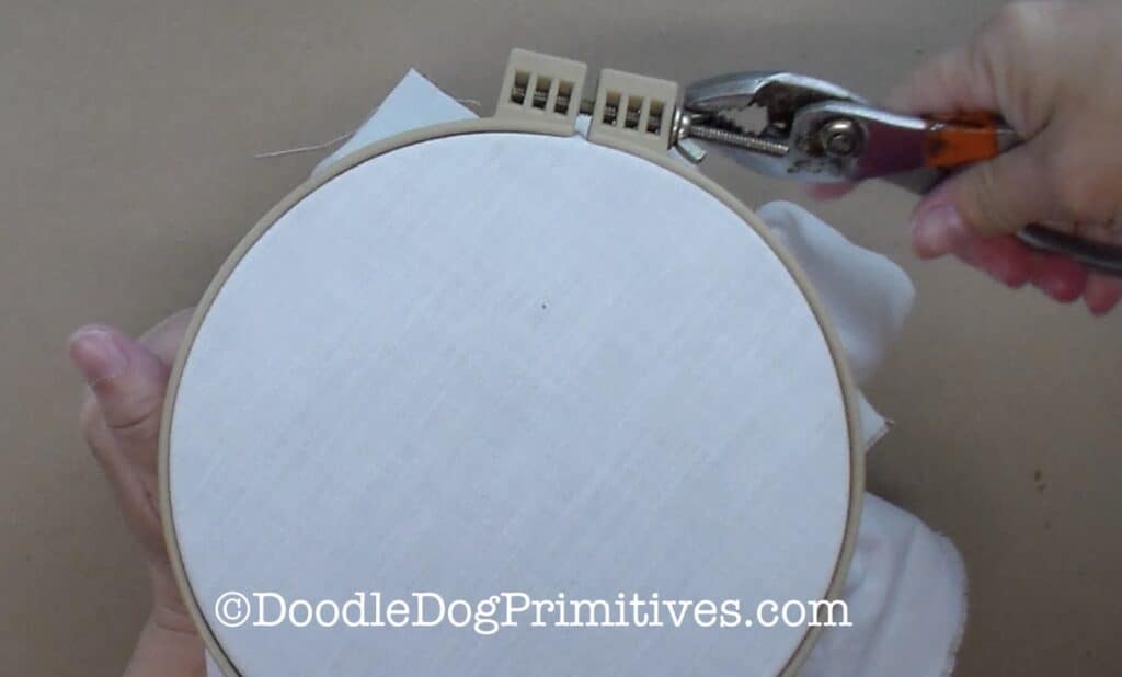 Weavers Cloth Drum Tight in the No-Slip Frame - DoodleDog Primitives